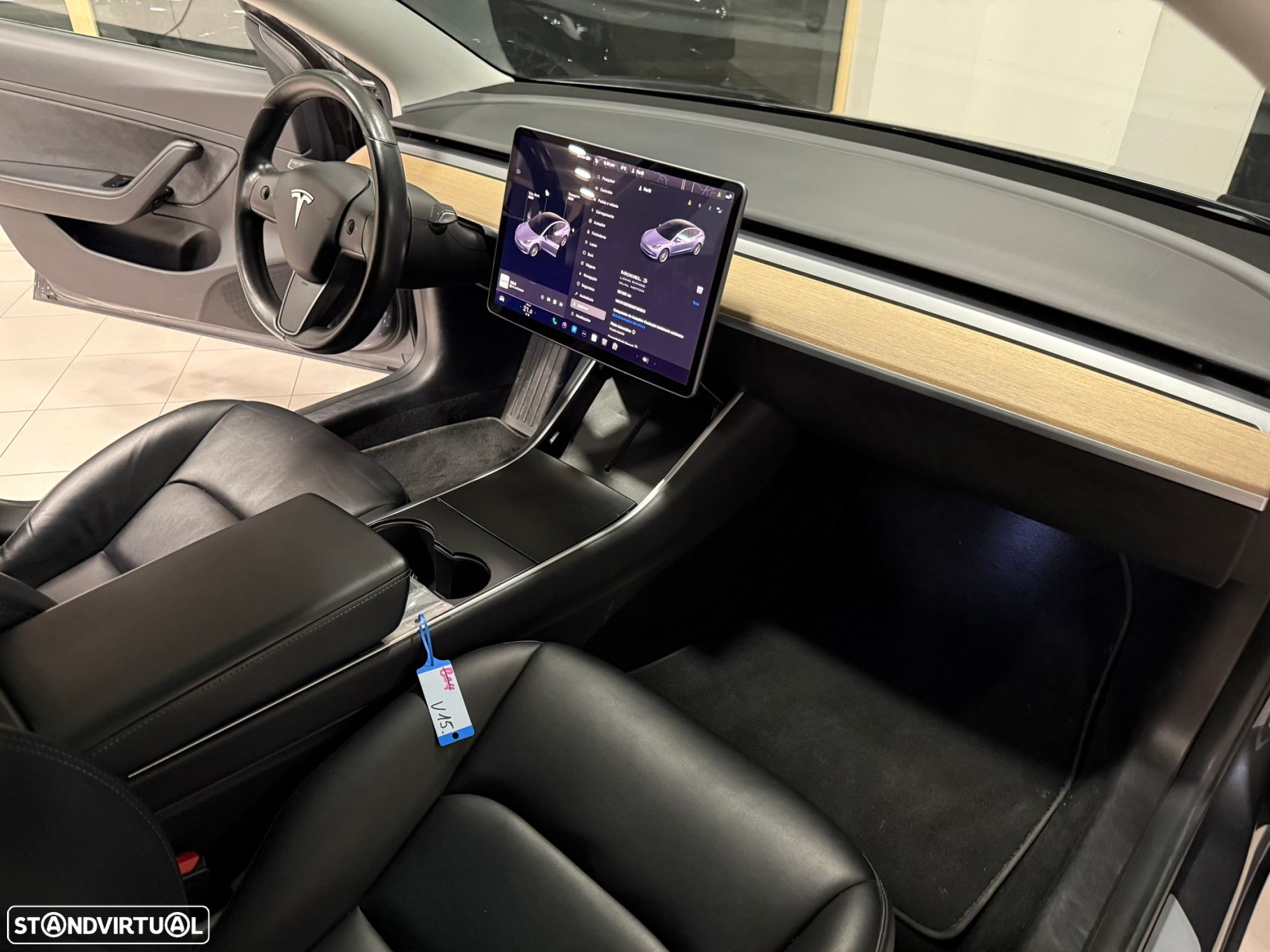 Tesla Model 3 Long-Range Dual Motor AWD - 39