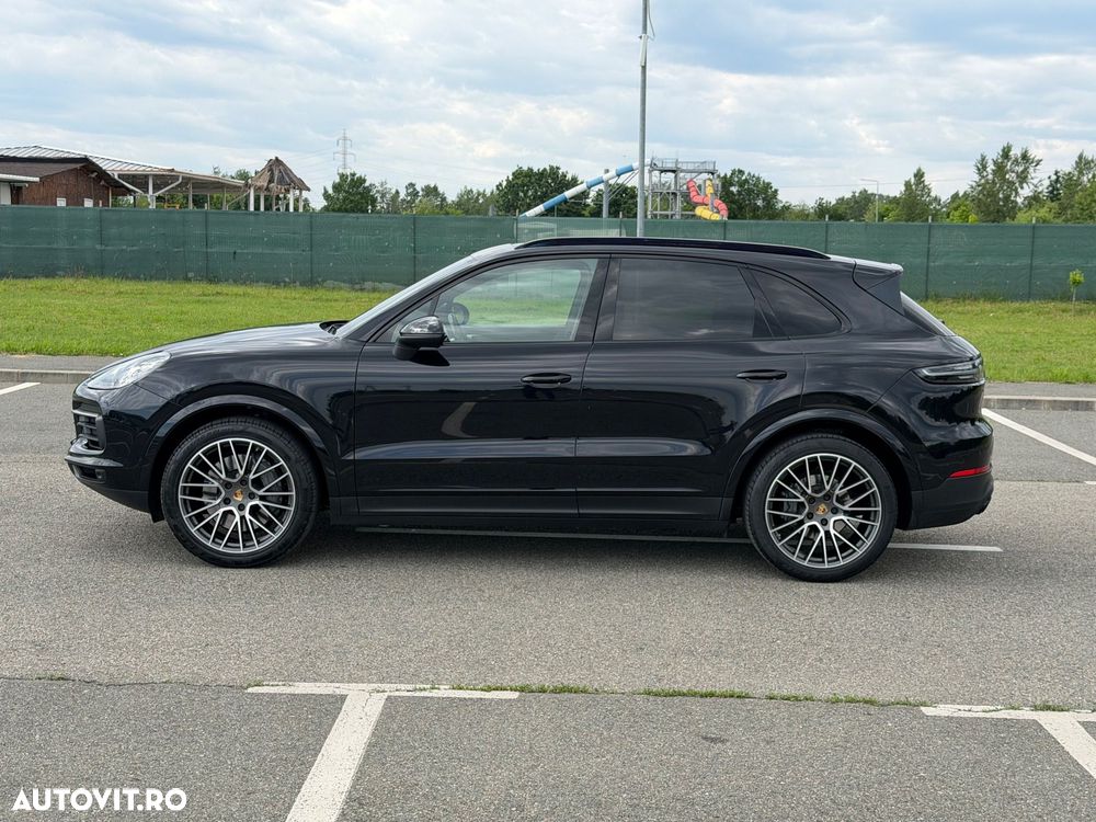 Porsche Cayenne S - 4
