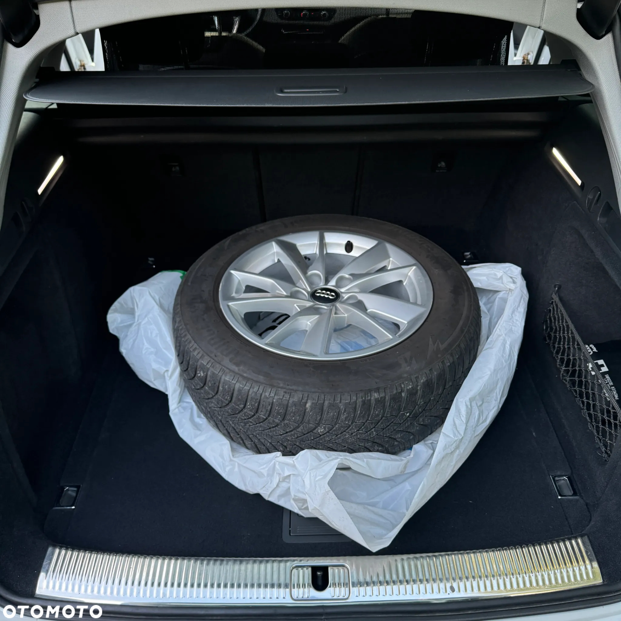 Audi A4 Avant 30 TDI S tronic - 11