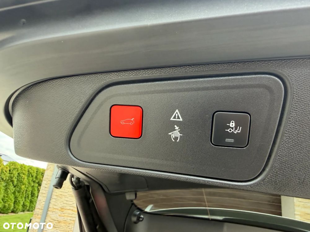 Peugeot 3008 1.2 PureTech Allure Pack S&S - 16