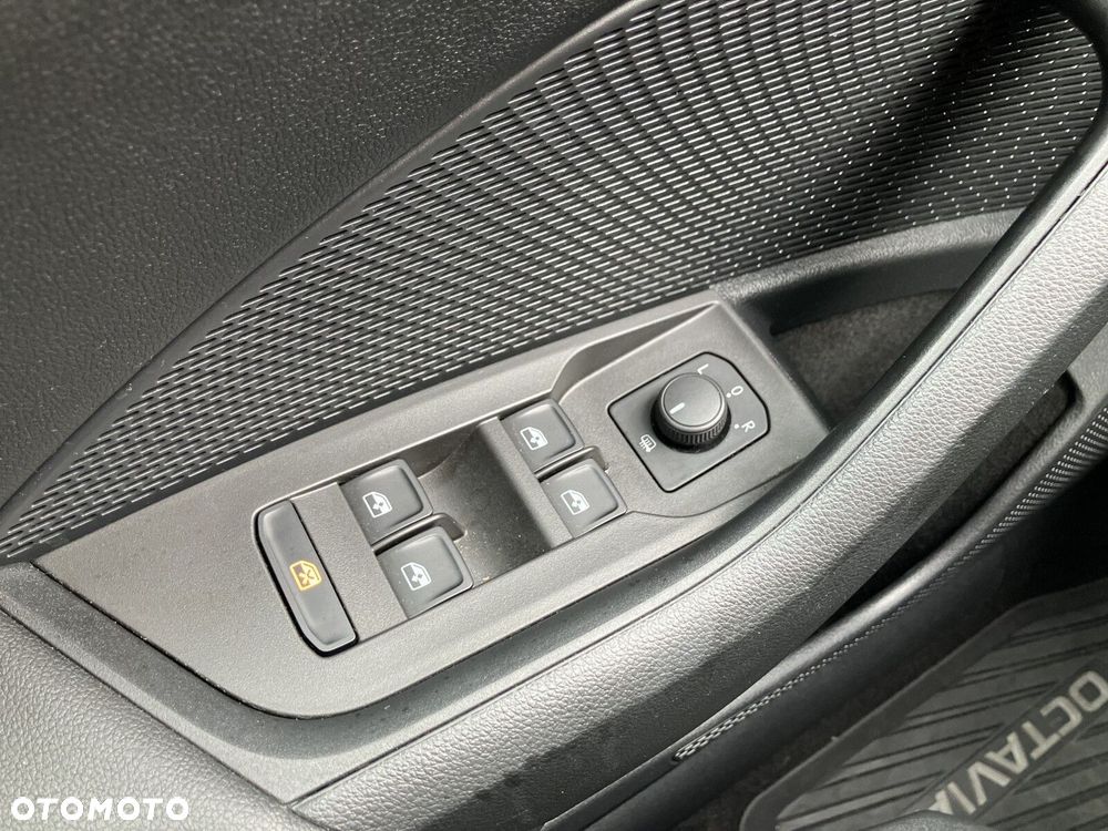 Skoda Octavia 1.5 TSI ACT Ambition - 26