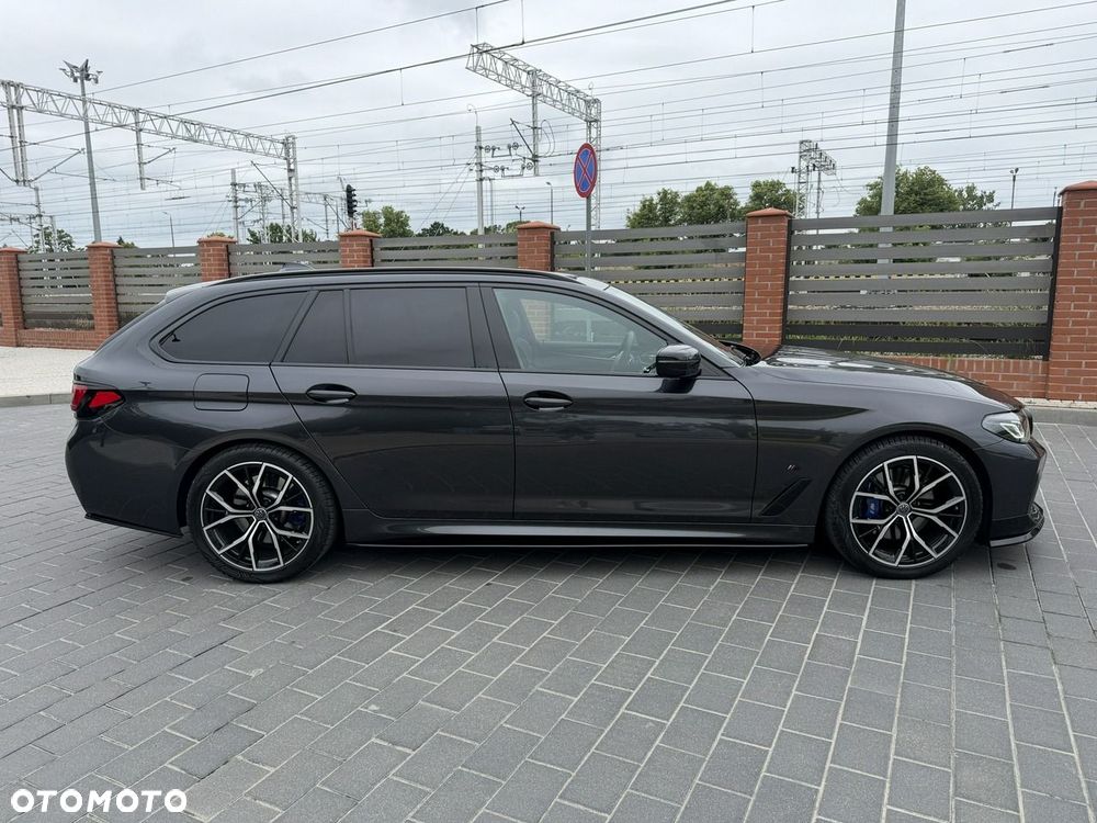 BMW Seria 5 520d xDrive mHEV M Sport sport - 12