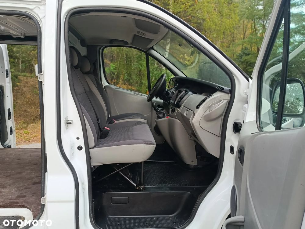Opel Vivaro - 14