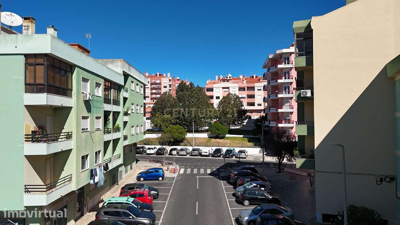 Apartamento T2 Massamá - Grande imagem: 2/24