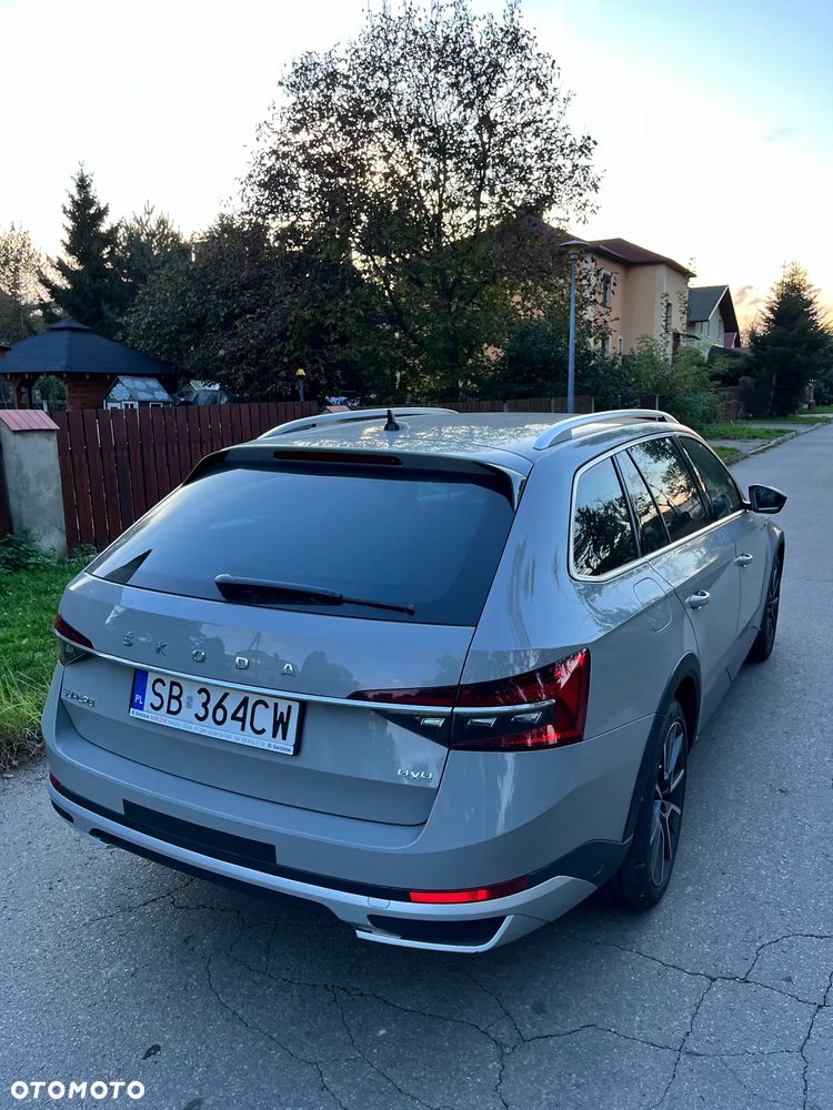 Skoda Superb 2.0 TSI 4x4 Scout DSG - 2