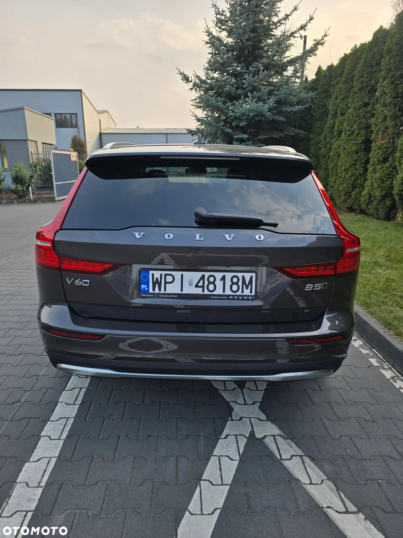 Volvo V60 Cross Country B5 B AWD Plus - 5