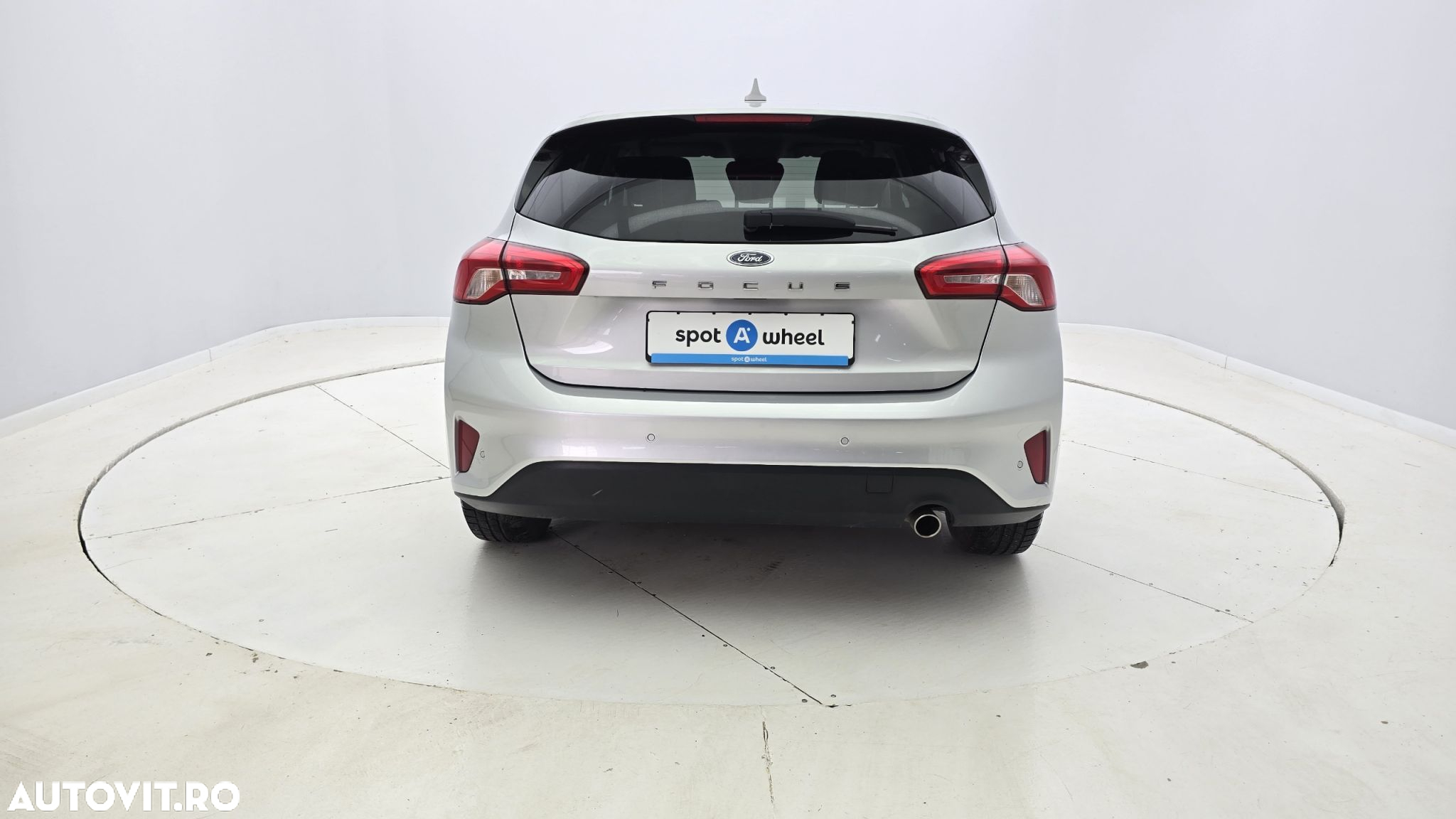 Ford Focus - 7