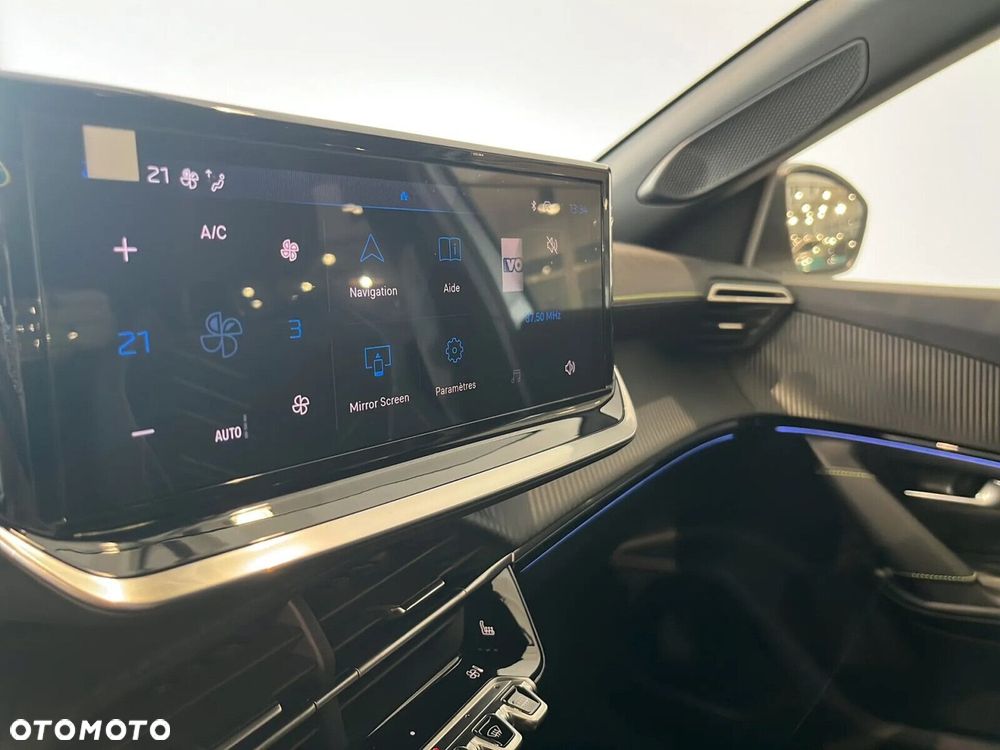 Peugeot 2008 - 12