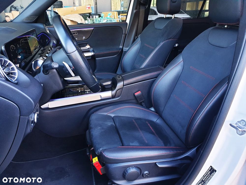 Mercedes-Benz GLB 200 d AMG Line 8G-DCT - 16