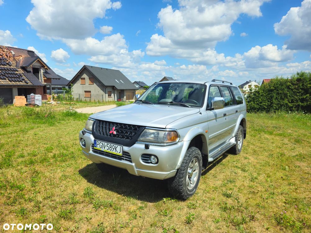 Mitsubishi Pajero Sport - 1