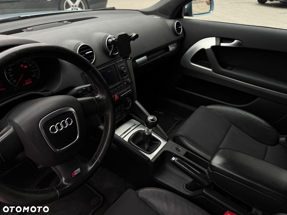 Audi A3 3-drzwiowe 1.6 FSI Ambition - 11