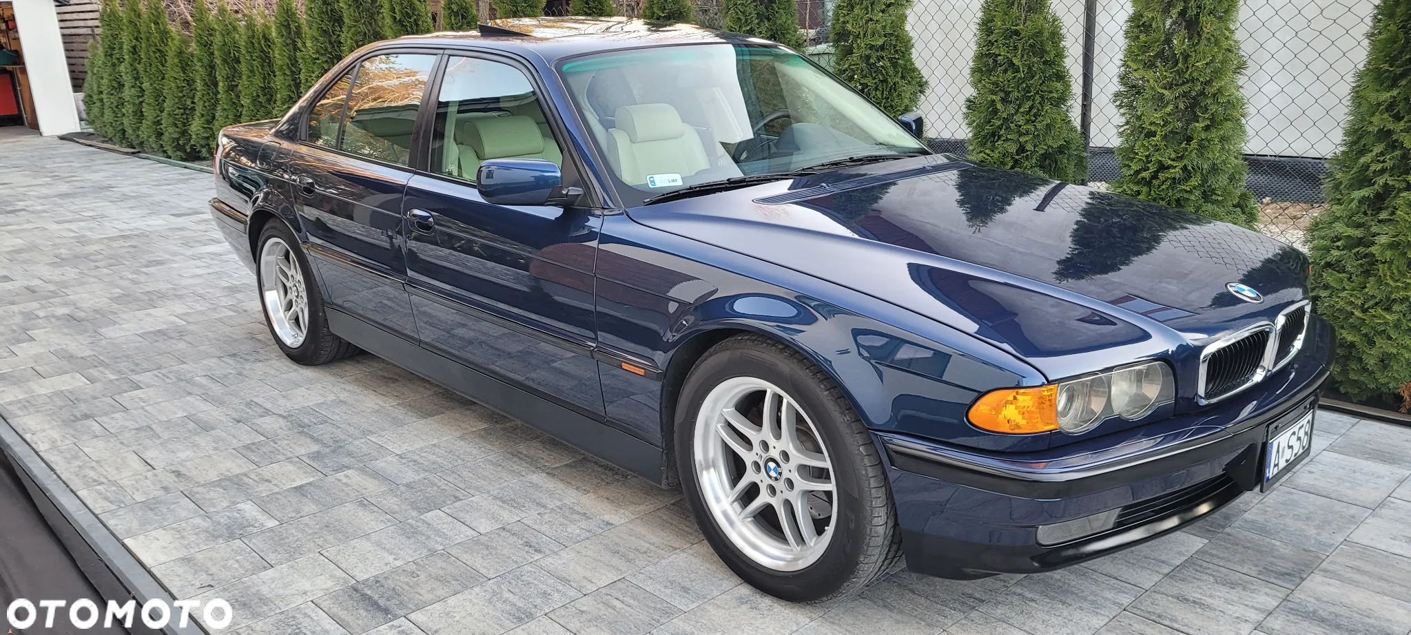 BMW Seria 7 740i - 10