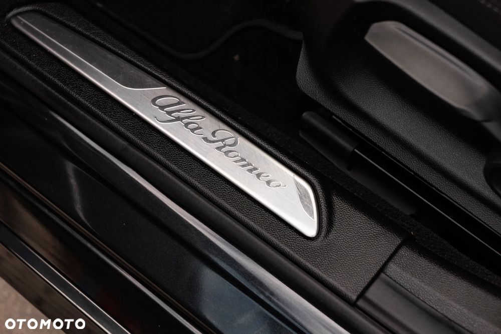 Alfa Romeo Giulia 2.0 Turbo Super - 21