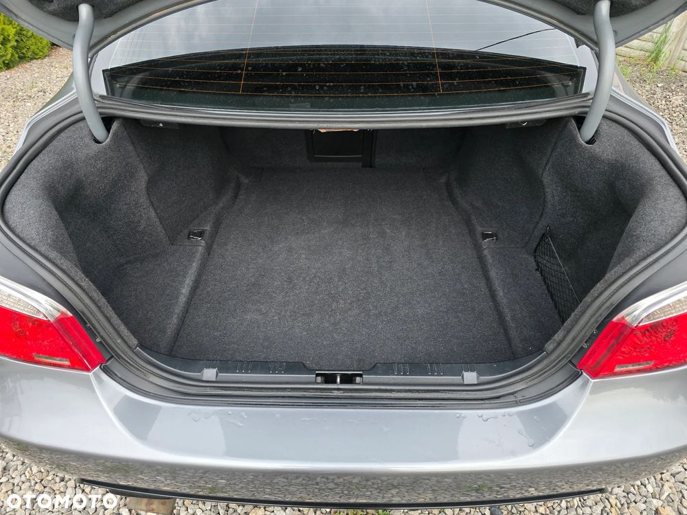 BMW Seria 5 520d Special Edition - 5