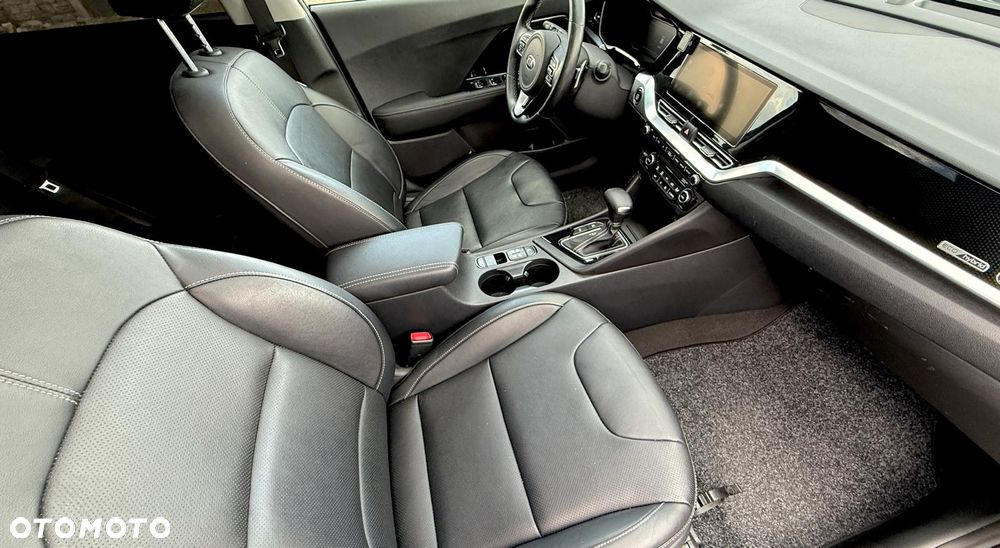 Kia Niro 1.6 GDI HEV 2WD OPF Edition 7 - 30