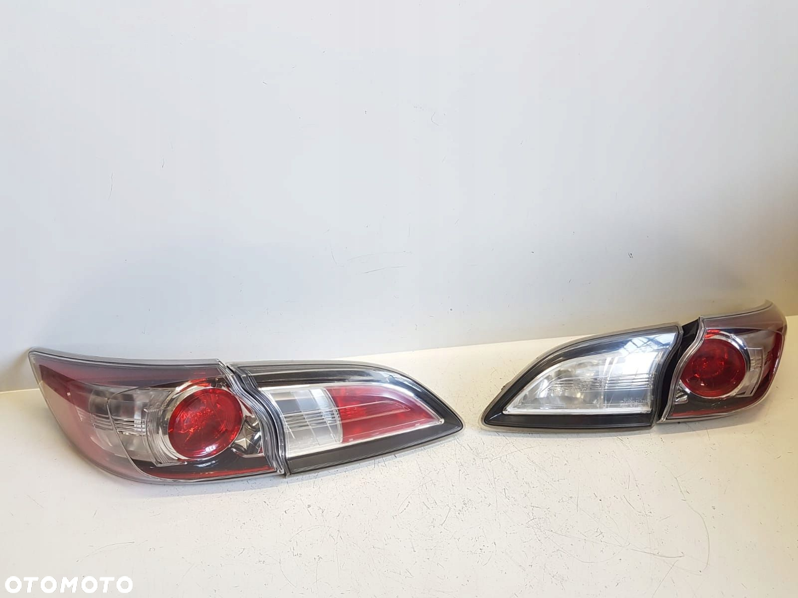 MAZDA 3 09-13 LAMPA PRAWA TYŁ TYLNA W KLAPĘ EUROPA - 4
