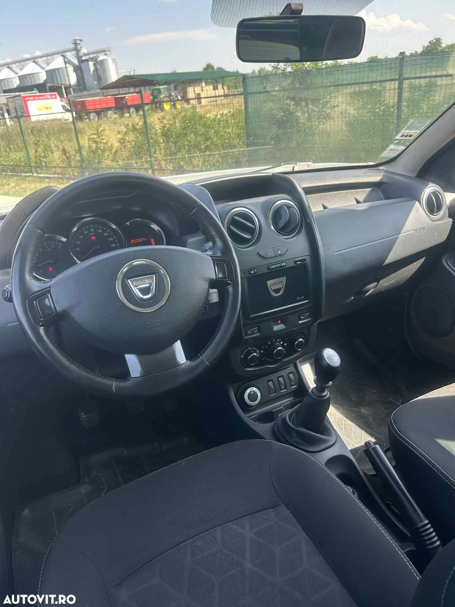 Dacia Duster 1.5 dCi 4WD Prestige jante 17" - 6