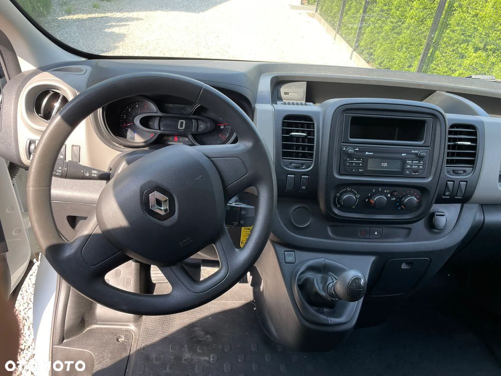 Renault Trafic - 10