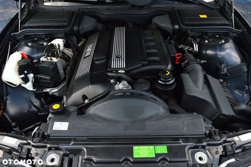 BMW Seria 5 - 12
