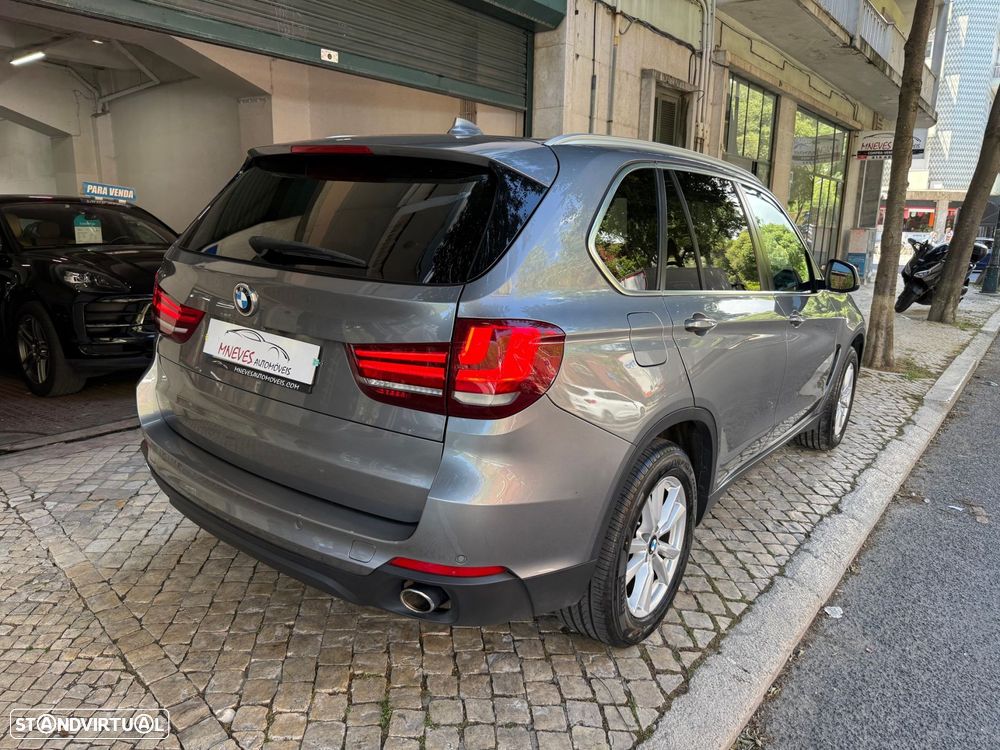BMW X5 25 d sDrive Comfort 7L - 3