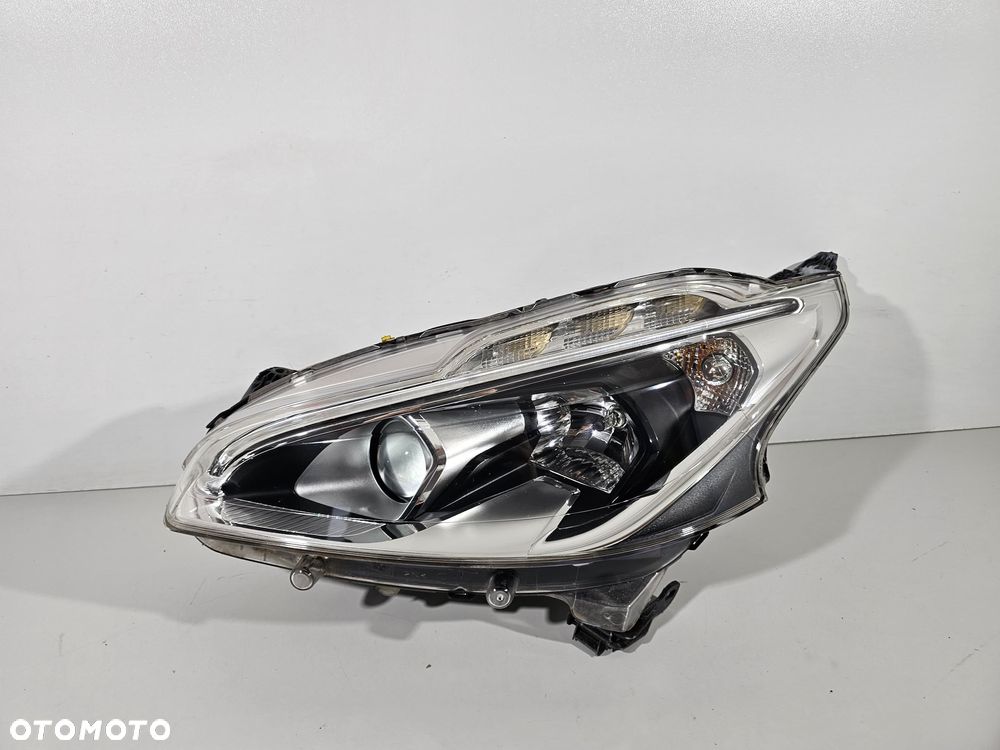 Peugeot 208 lift 2015-19r lampa przód przednia lewa soczewka europa - 2