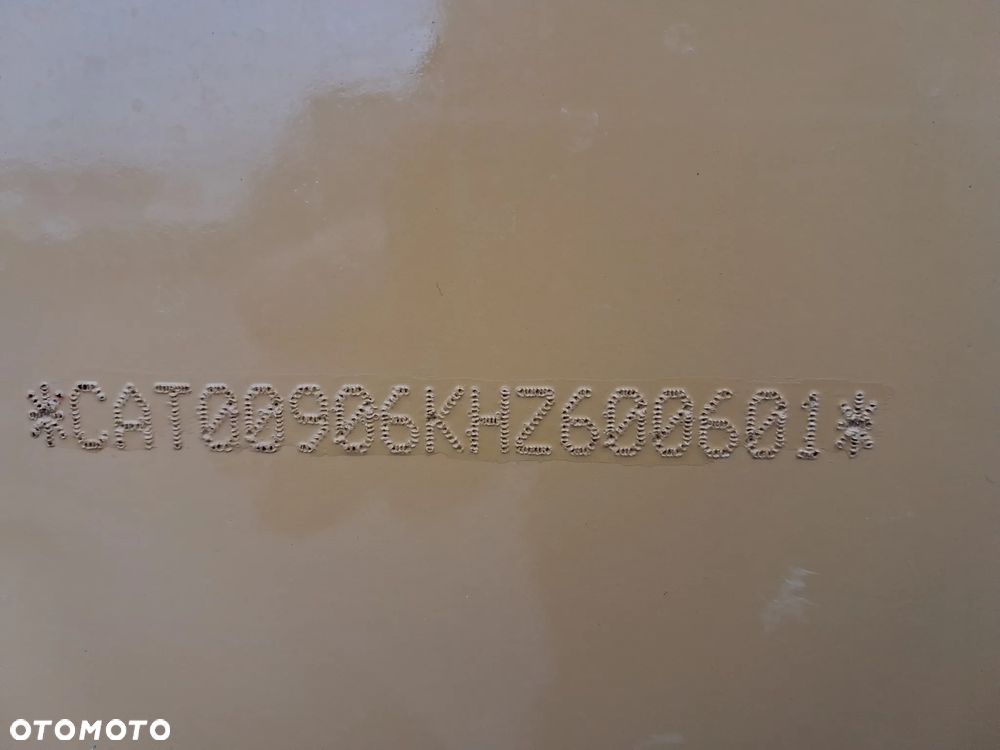 Caterpillar 906 - 11