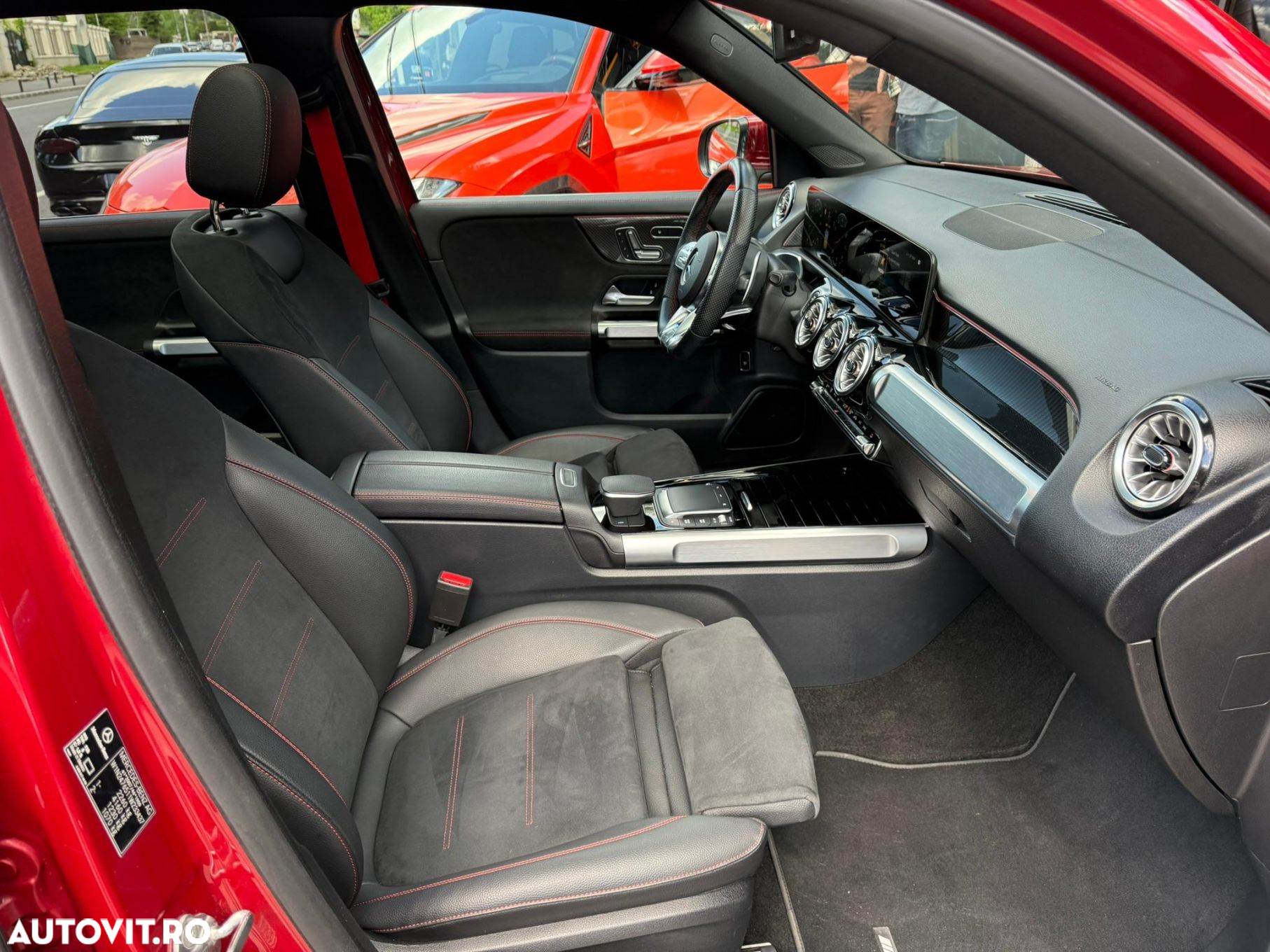 Mercedes-Benz GLB AMG 35 4MATIC Aut. - 23
