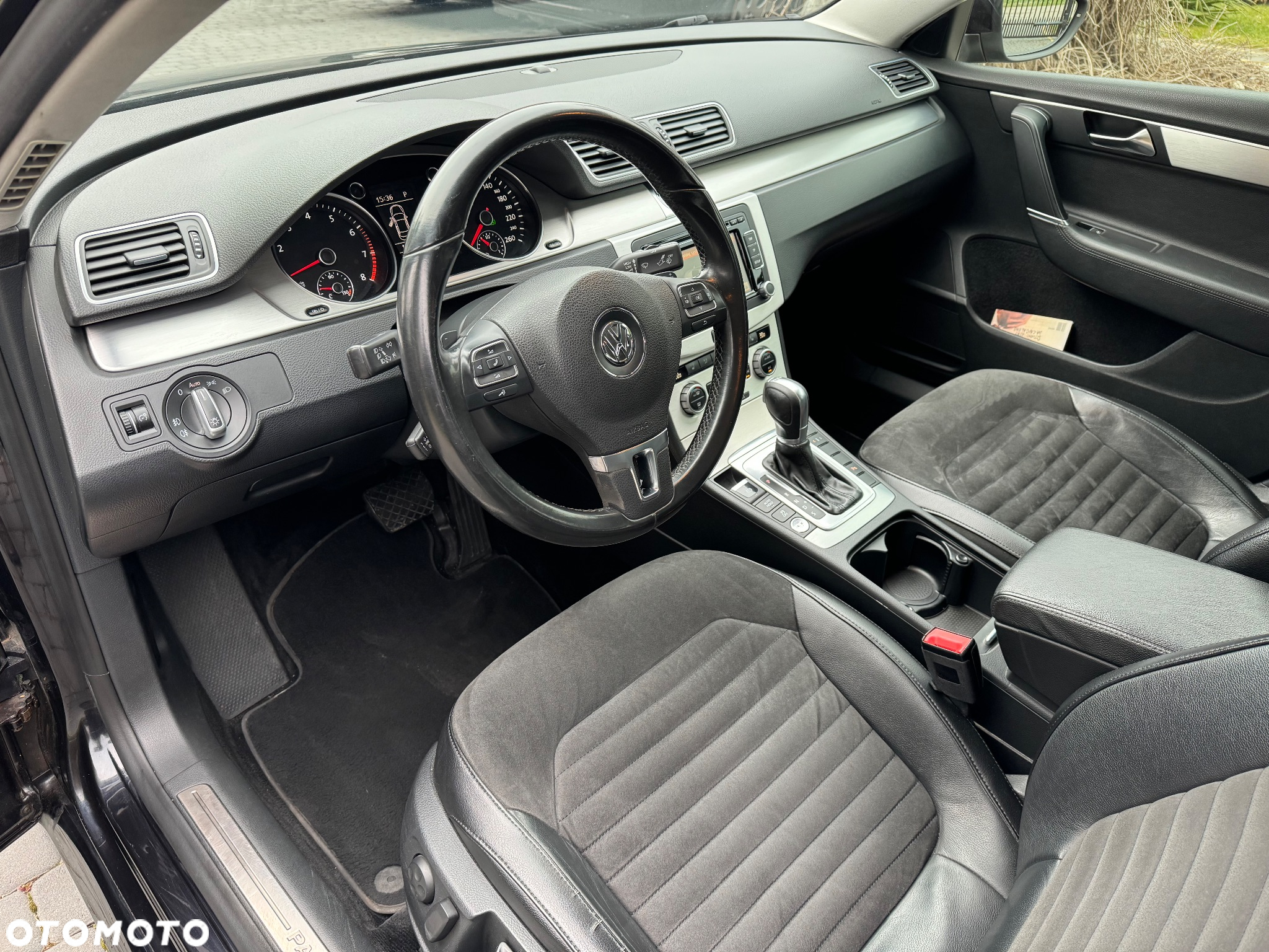 Volkswagen Passat 2.0 TSI Highline DSG - 15