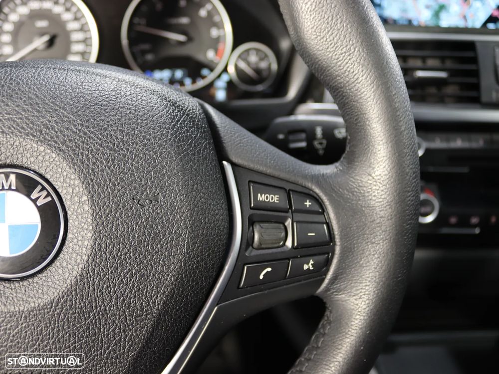 BMW 318 Gran Turismo d Auto Line Luxury - 24