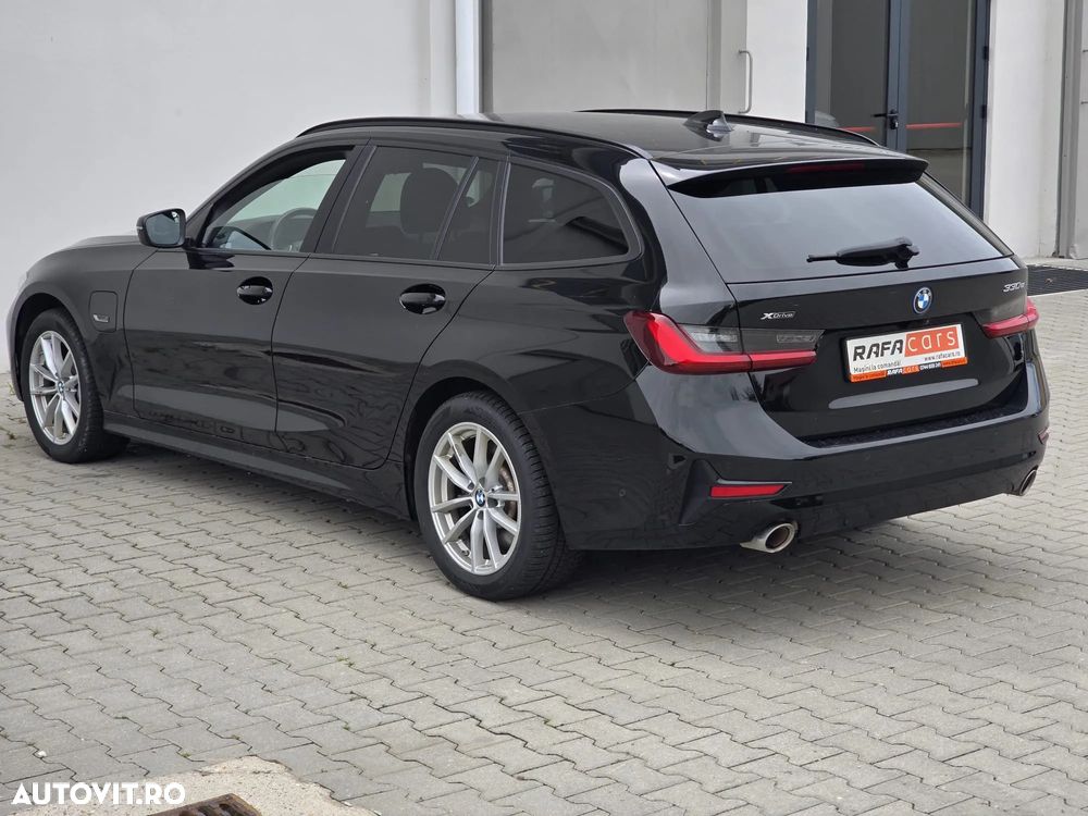 BMW Seria 3 330e xDrive AT PHEV - 17