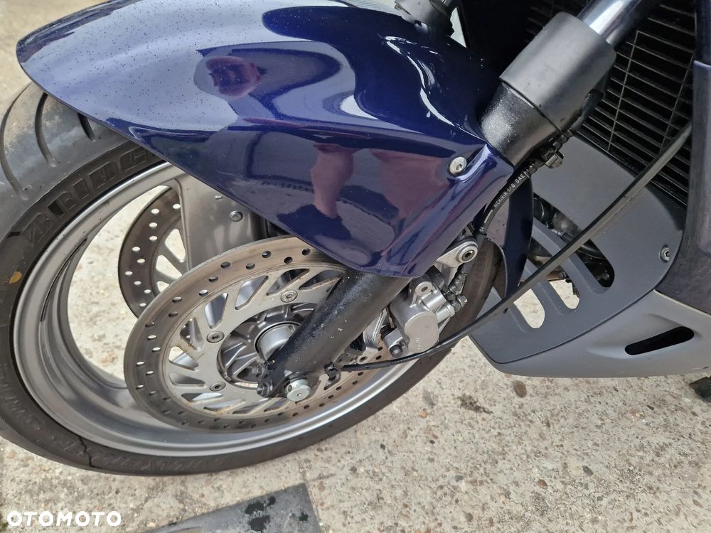Honda ST - 25