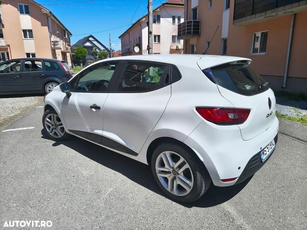 Renault Clio - 2