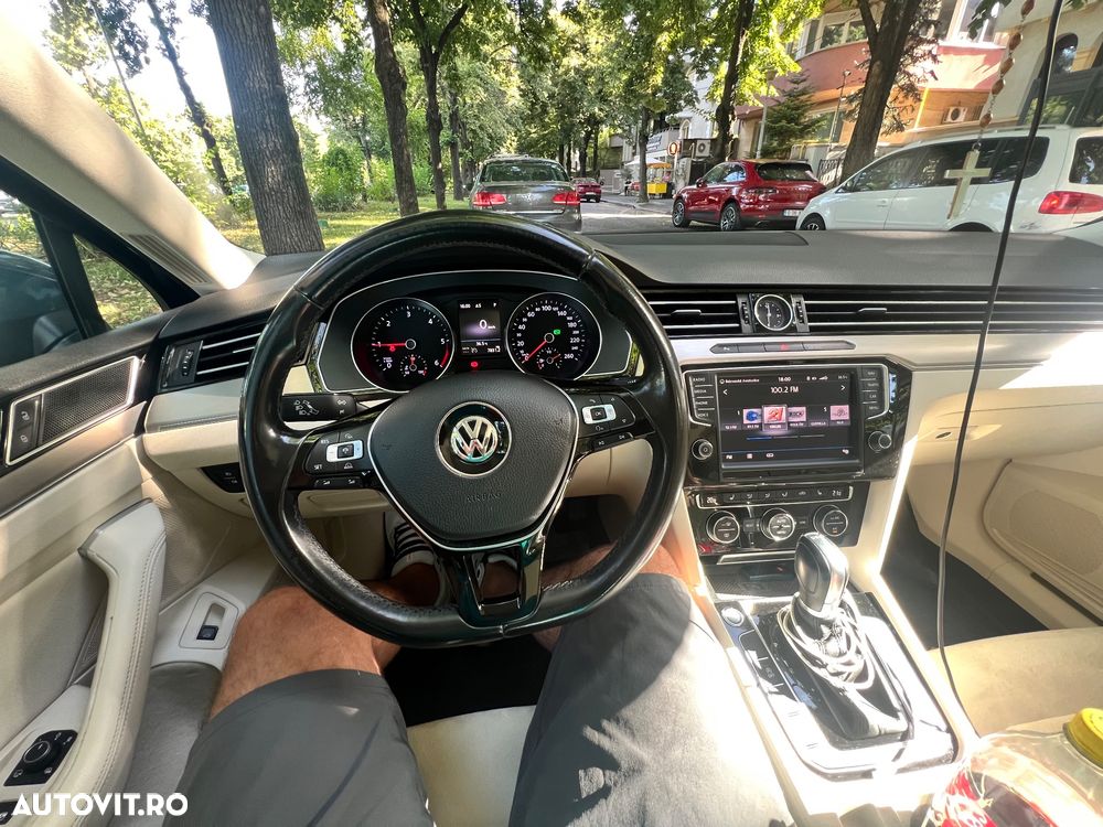 Volkswagen Passat - 16