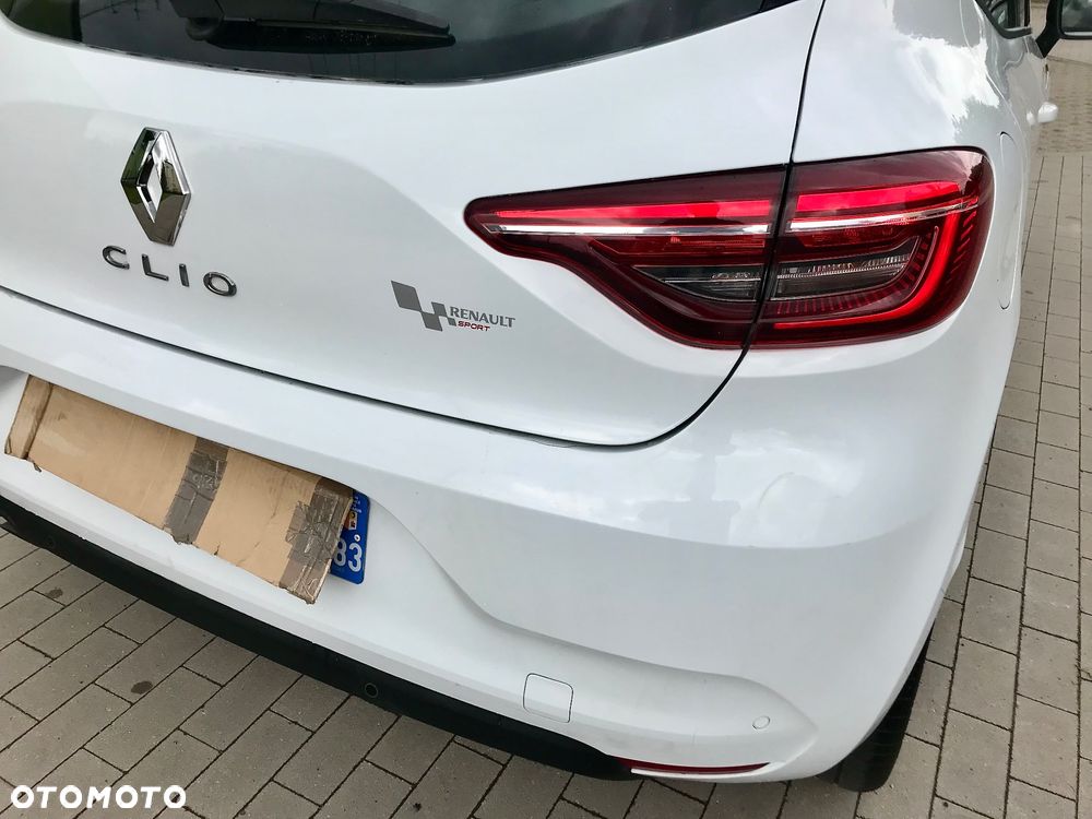 Renault Clio - 10