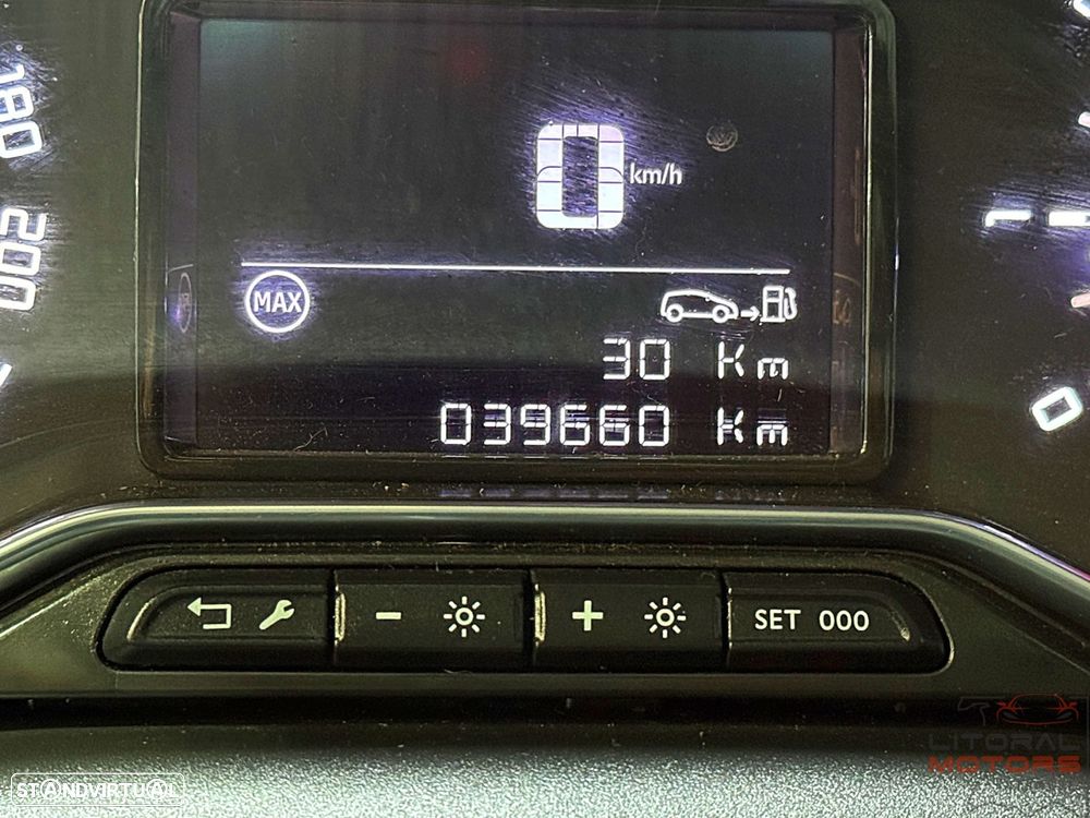 Citroën C3 Aircross 1.2 PureTech Shine Pack - 27