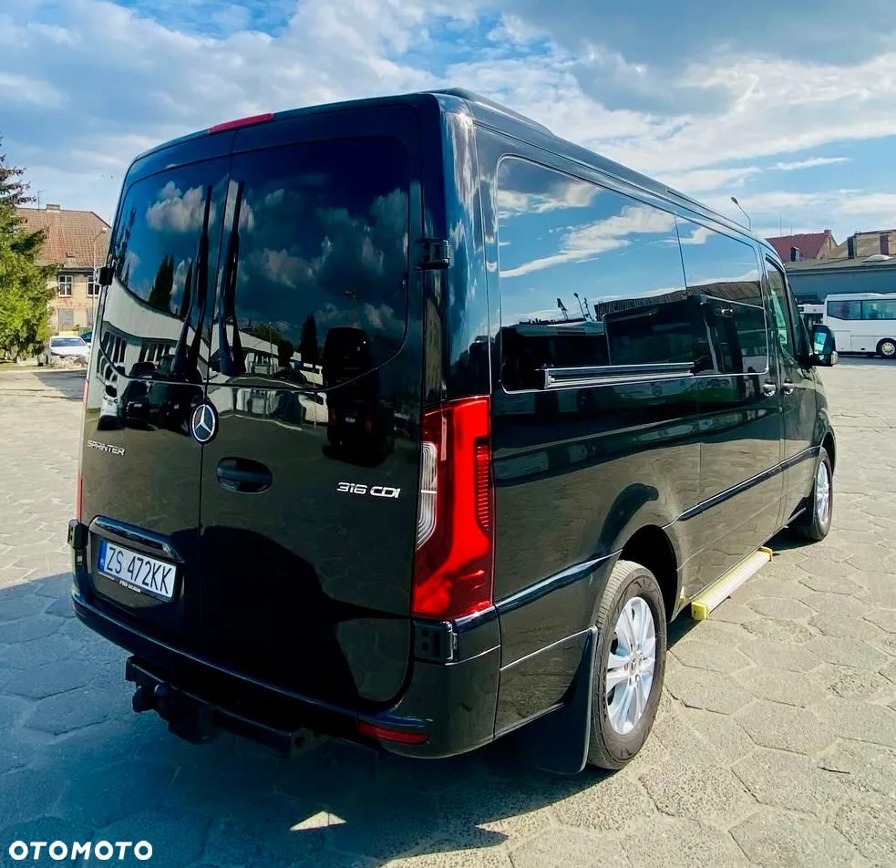 Mercedes-Benz Sprinter - 5