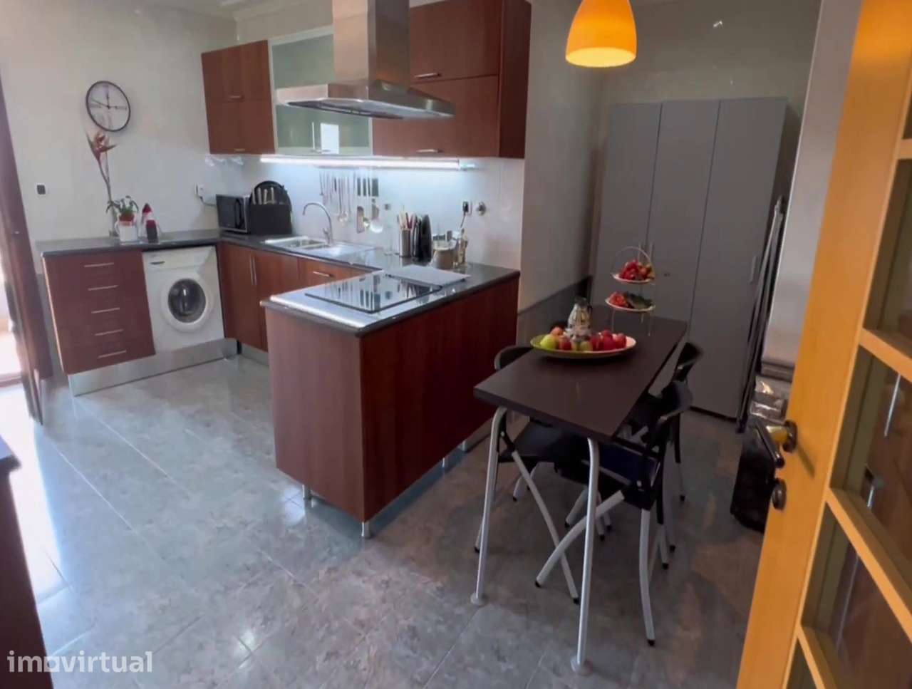 T2 em Vila Franca de Xira com garagem e varanda - Grande imagem: 2/23
