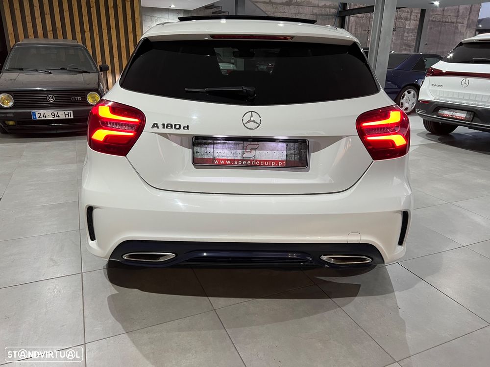 Mercedes-Benz A 180 d AMG Line - 5