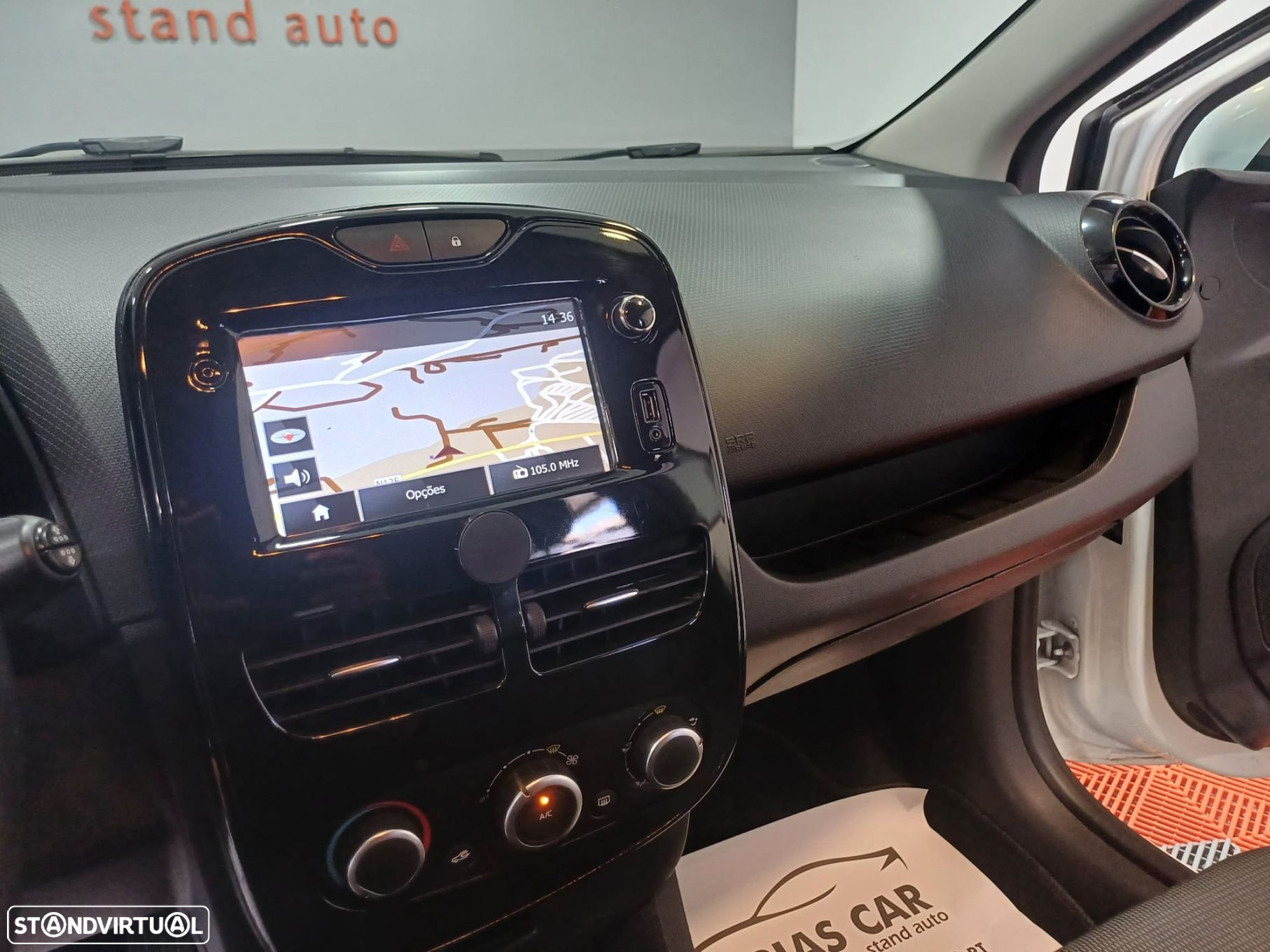 Renault Clio 1.5 dCi Dynamique S - 20