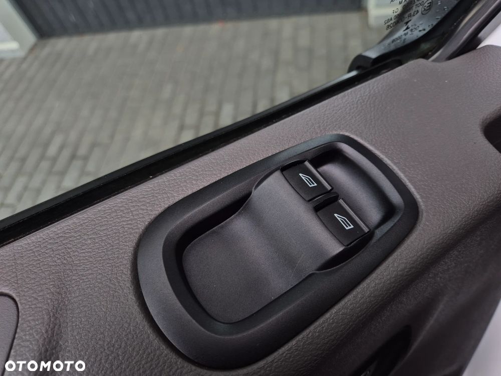 Ford TRANSIT BRYGADÓWKA L2H2 7 MIEJSC - 15
