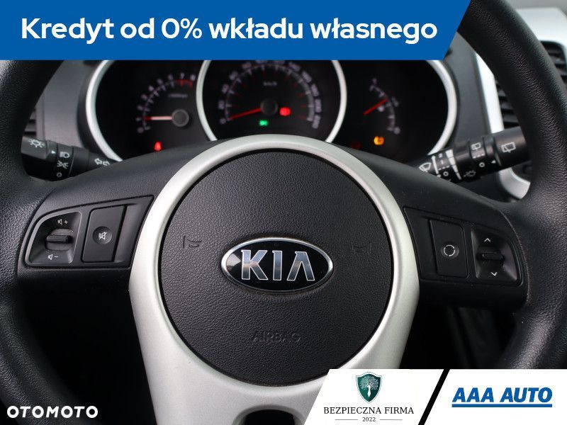Kia Venga - 13