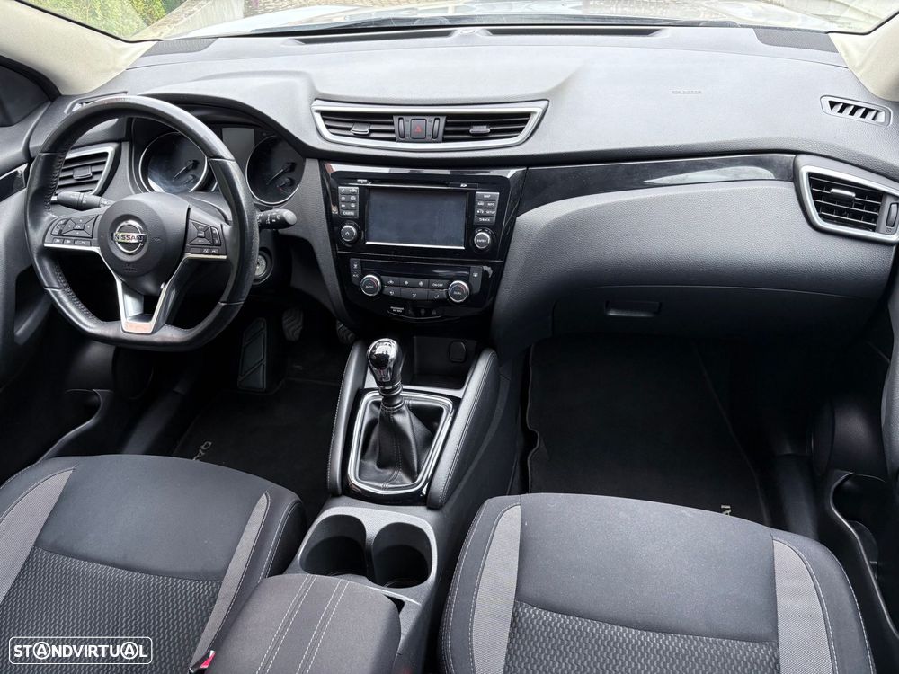 Nissan Qashqai 1.5 dCi N-Connecta Business - 29