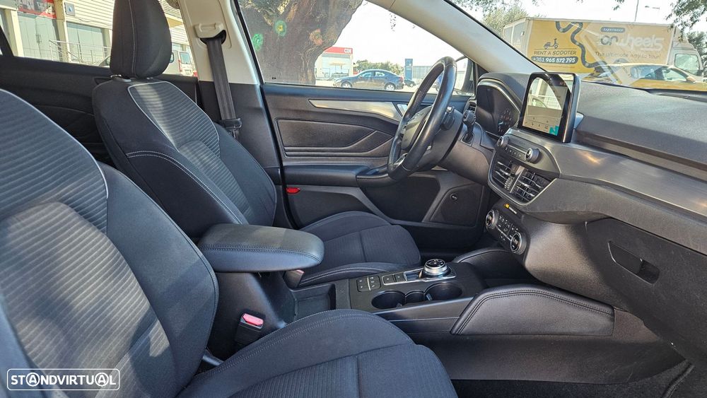 Ford Focus SW 1.0 SCTi Titanium Aut. - 44