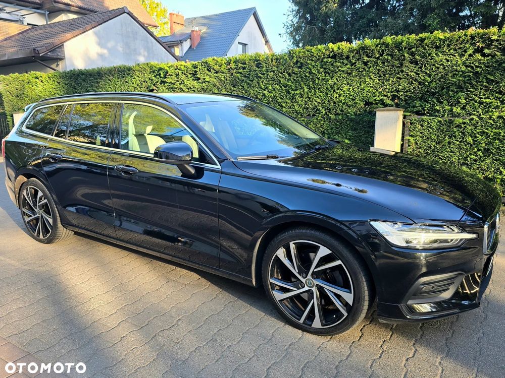 Volvo V60 B4 D Momentum Pro - 4