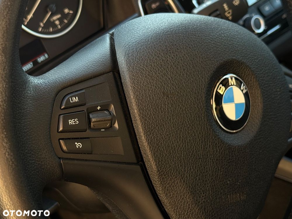 BMW Seria 1 - 24