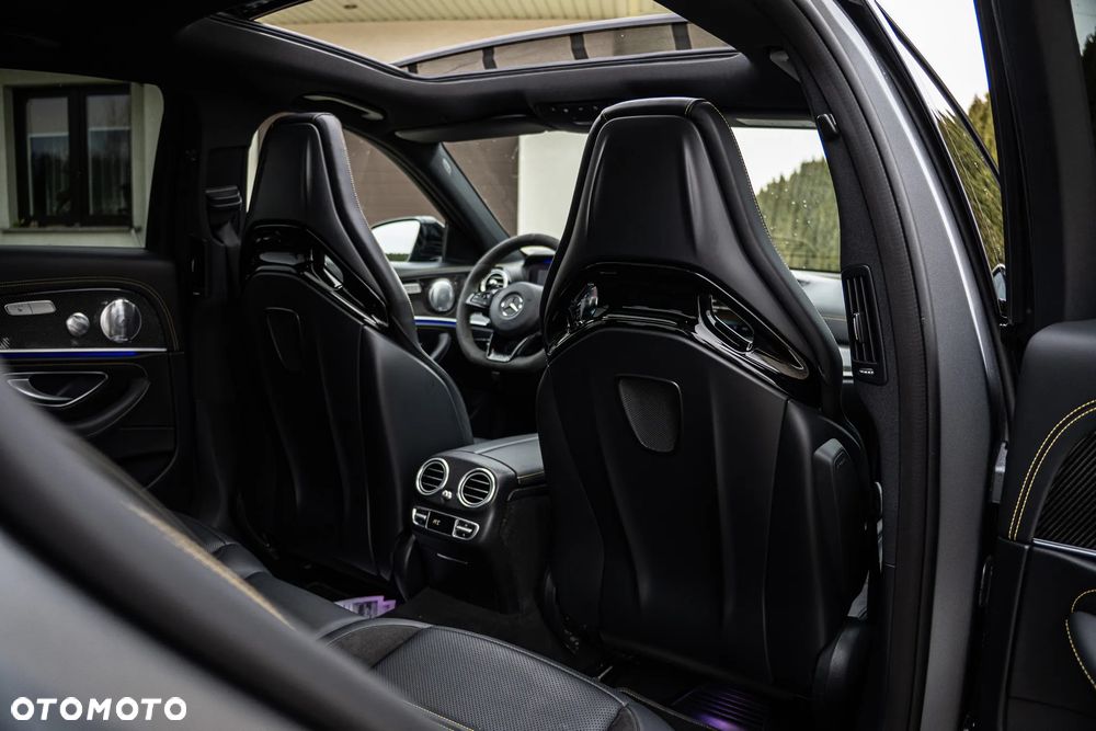 Mercedes-Benz Klasa E AMG 63 S 4-Matic+ - 36