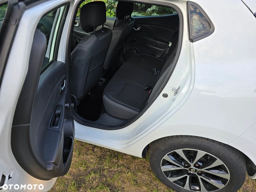Renault Clio - 14