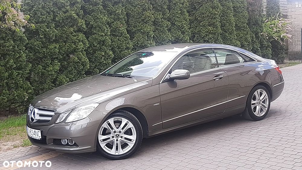Mercedes-Benz Klasa E 250 CGI BlueEFFICIENCY Automatik Avantgarde - 4