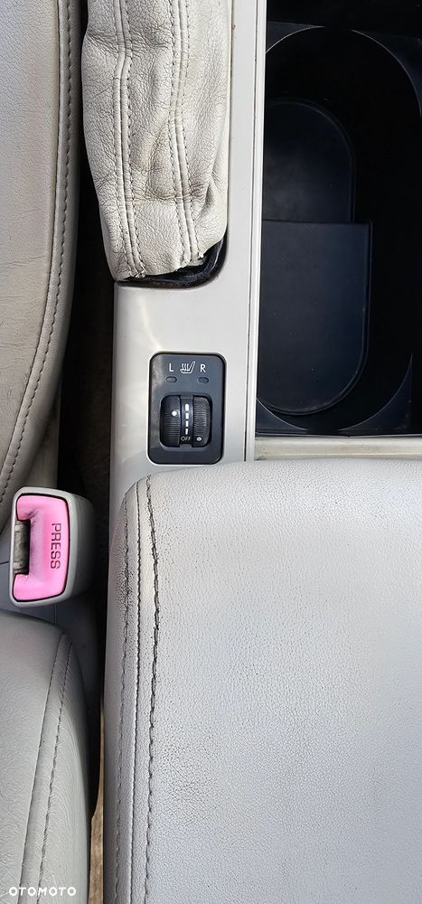 Subaru Legacy Kombi 3.0 4WD - 22