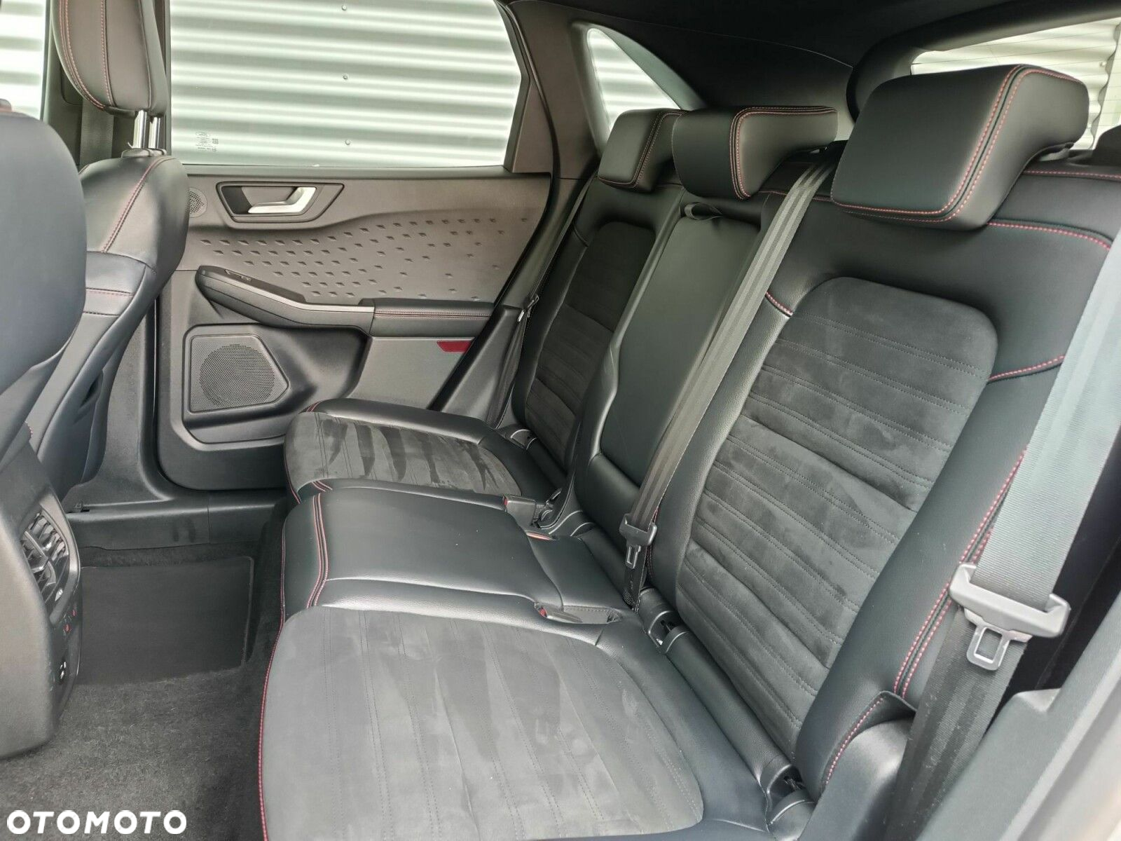 Ford Kuga - 37